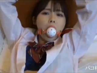 【国产自慰直播】漂亮小嫩妹淫荡自慰很是诱人